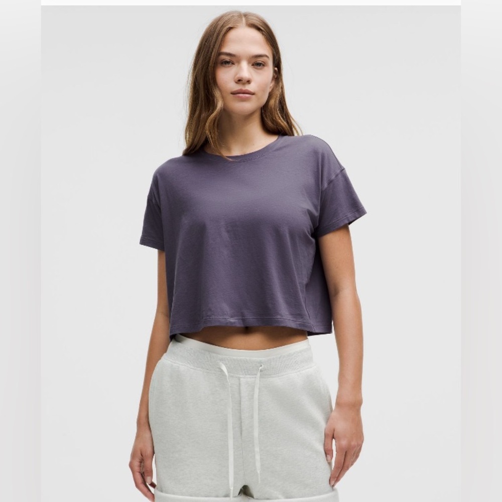 Lululemon cates t-shirt